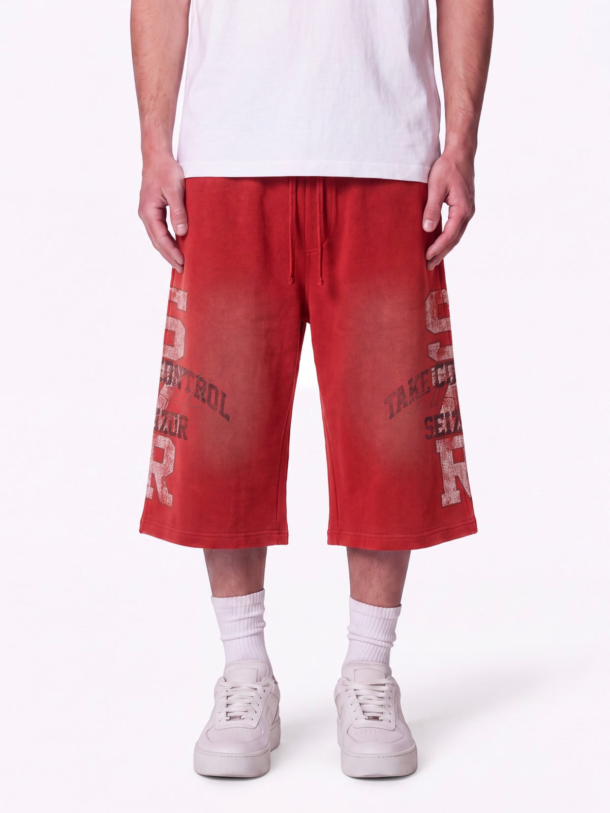 Take Control 3/4 Sweatshorts - RED